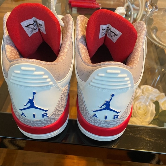 Jordan International Flight Men's sneakers